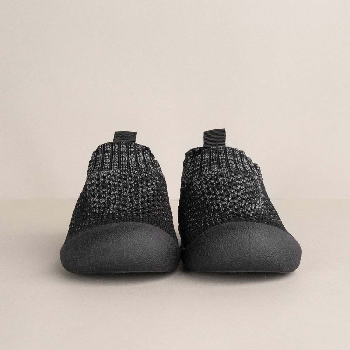 Zapatos para bebé – primeros pasos ligeros y seguros