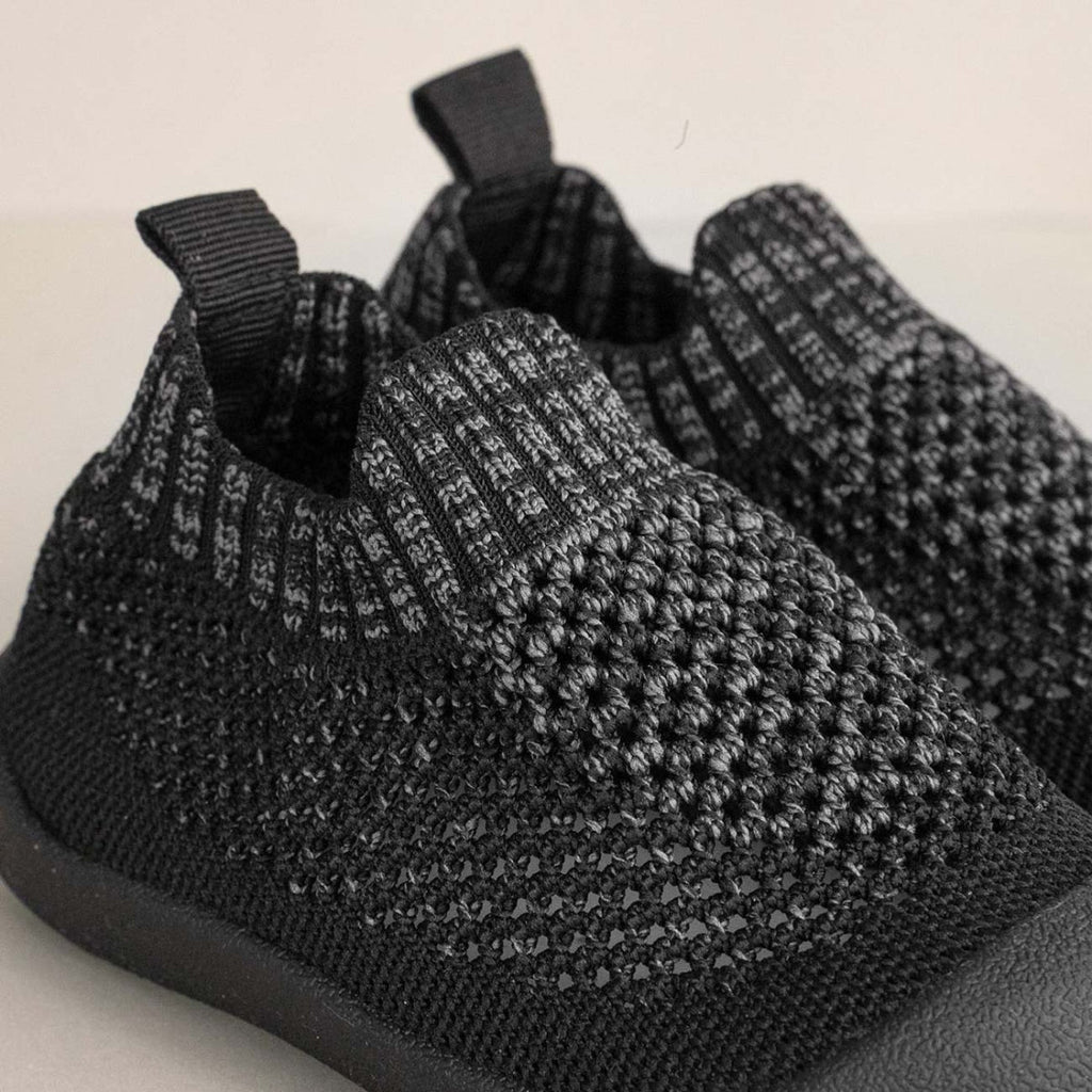 Zapatos para bebé – primeros pasos ligeros y seguros