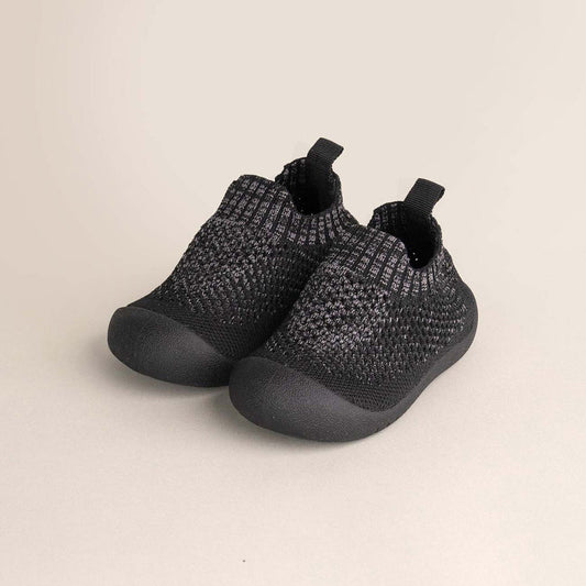 Zapatos para bebé – primeros pasos ligeros y seguros