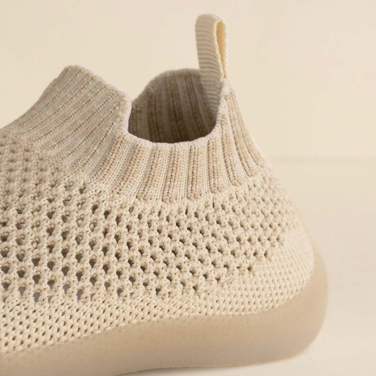 Zapatos para bebé – primeros pasos ligeros y seguros