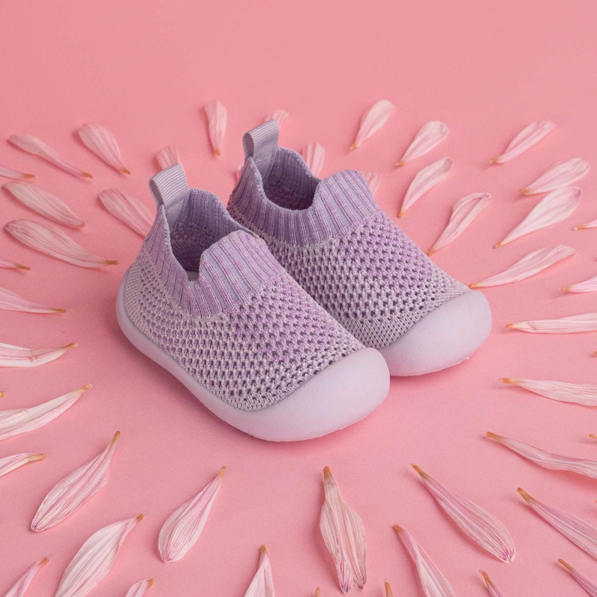 Zapatos para bebé – primeros pasos ligeros y seguros