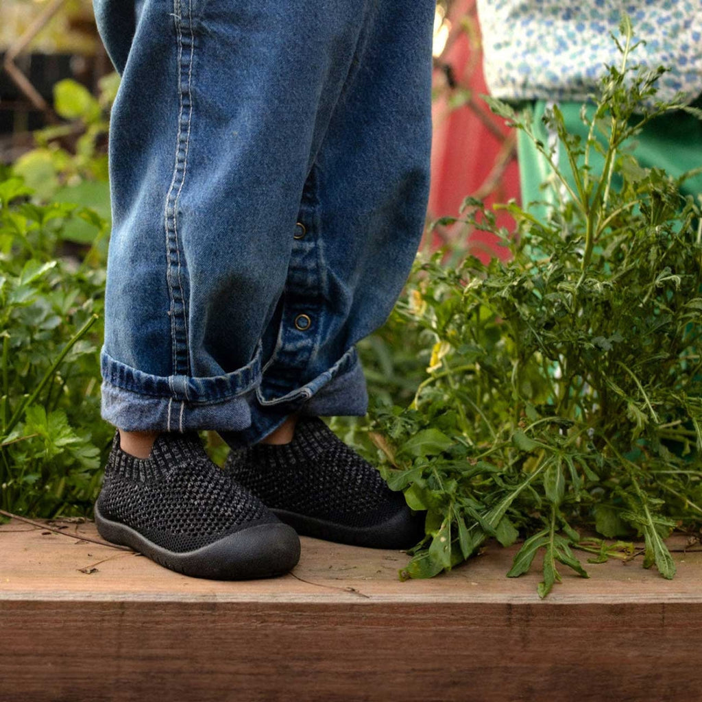 Zapatos para bebé – primeros pasos ligeros y seguros